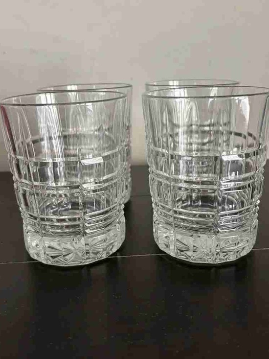 Other - Clear Patterned Glass Tumbler - Set of 4